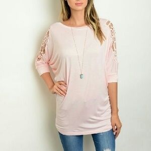 Beautiful shoulder crochet detail tunic